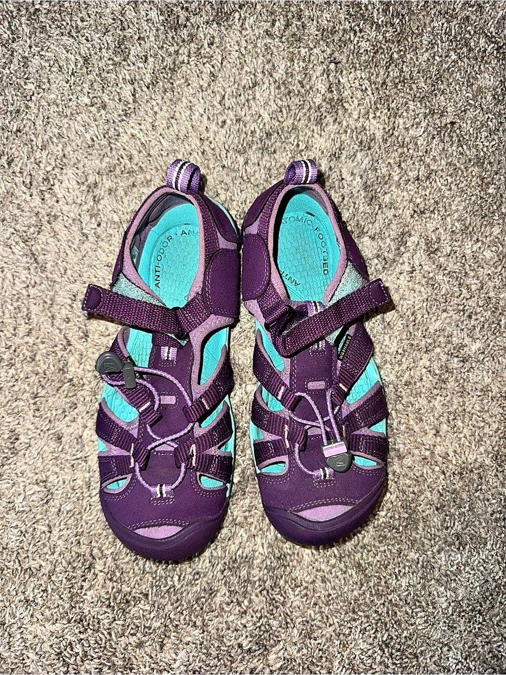 KEEN Sandals Women Big Kids Sz 6 Purple & Blue excellent cond